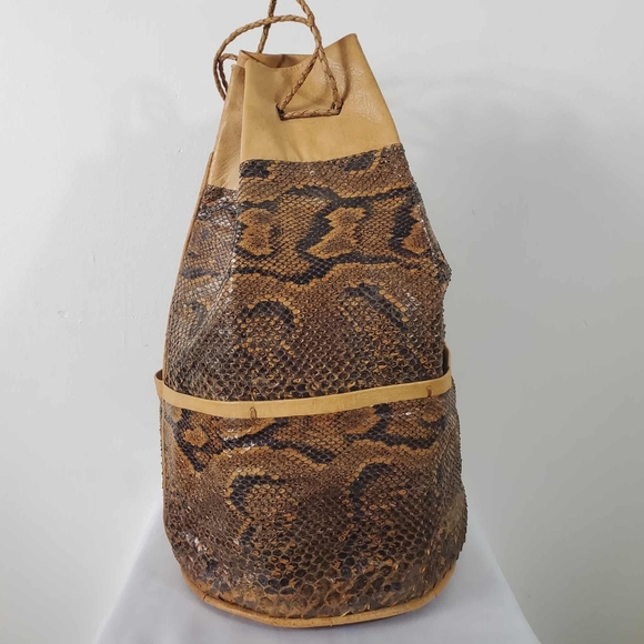 Vintage Snakeskin 1970s Brown Drawstring  Satchel Crossbody Handbag - Picture 4 of 10